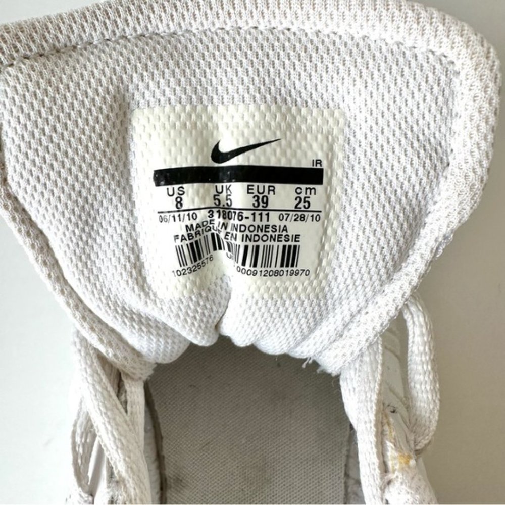 Nike Musique III Woman Sneakers White Leather Sneakers US 8 - Picture 3 of 11